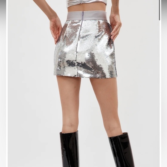 Alex Perry Delon Sequined Mini Skirt Silver - Picture 5 of 7